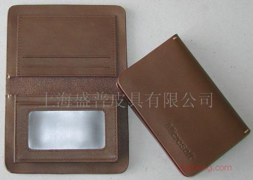 盛普皮具 以視覺美學塑造品牌形象，從產(chǎn)品到店鋪的全方位匠心呈現(xiàn)