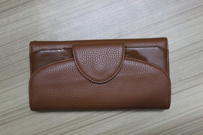 品味時尚，彰顯優(yōu)雅 廣州市勵濤皮革制品公司女士長款錢包產(chǎn)品圖鑒