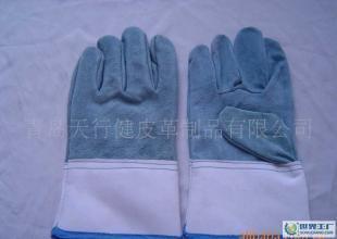 堅固屏障 勞保手套在電焊防護(hù)中的關(guān)鍵作用與選購指南