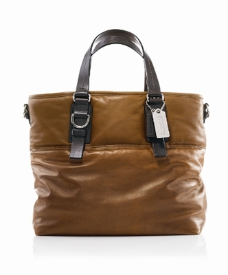 COACH 2010秋季男士系列 皮革制品中的經(jīng)典蛻變